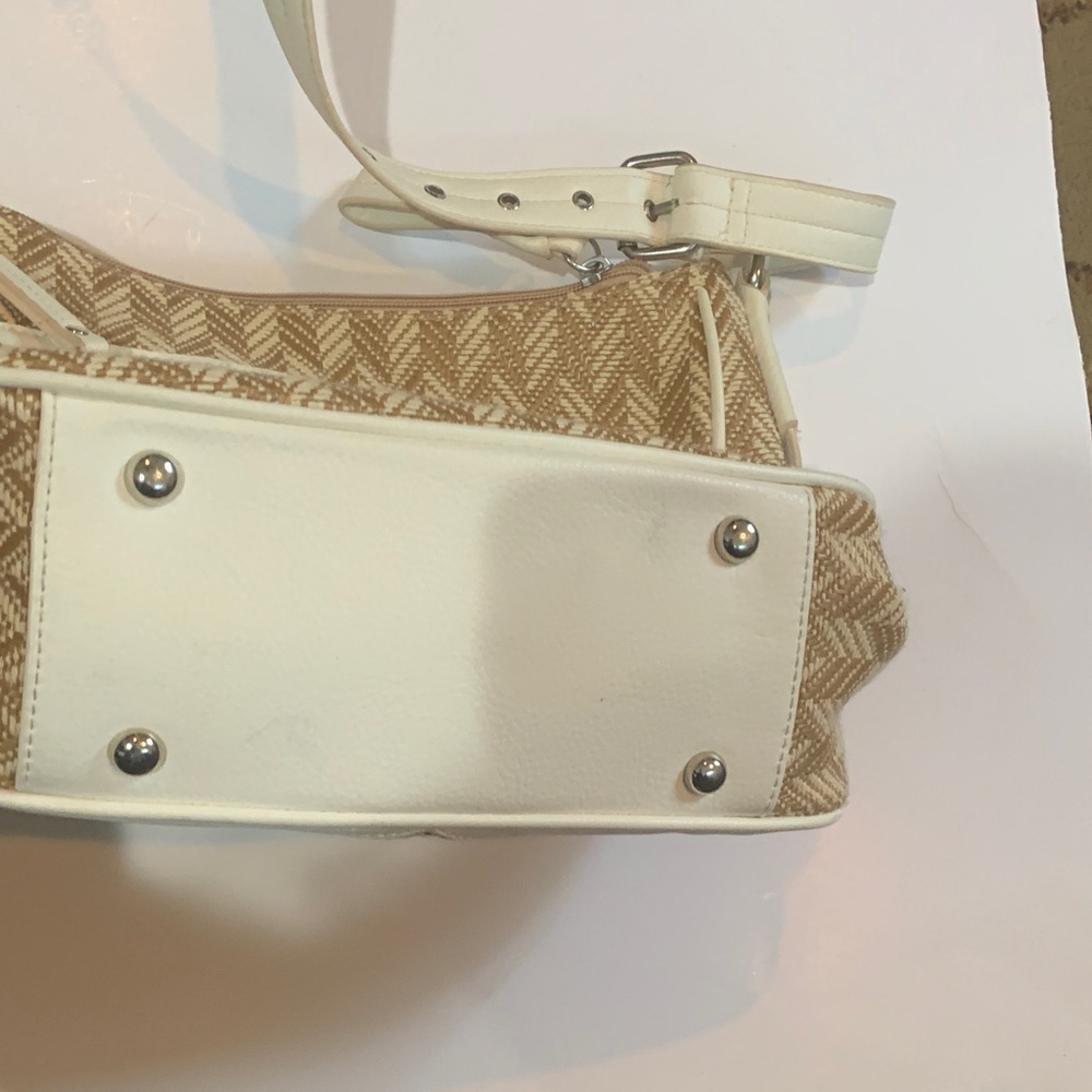Stone Mountain Accessories Cream and Brown Shoulder Bag - Picture 6 of 8